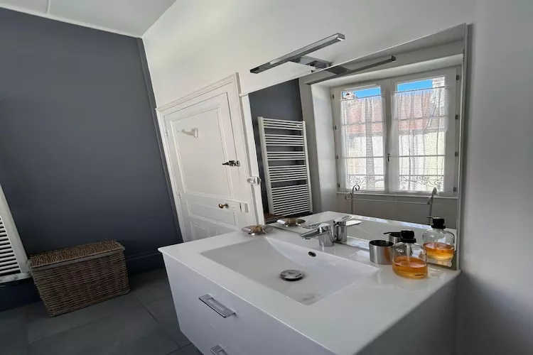 Bligny-sur-Ouche-Salle de bain