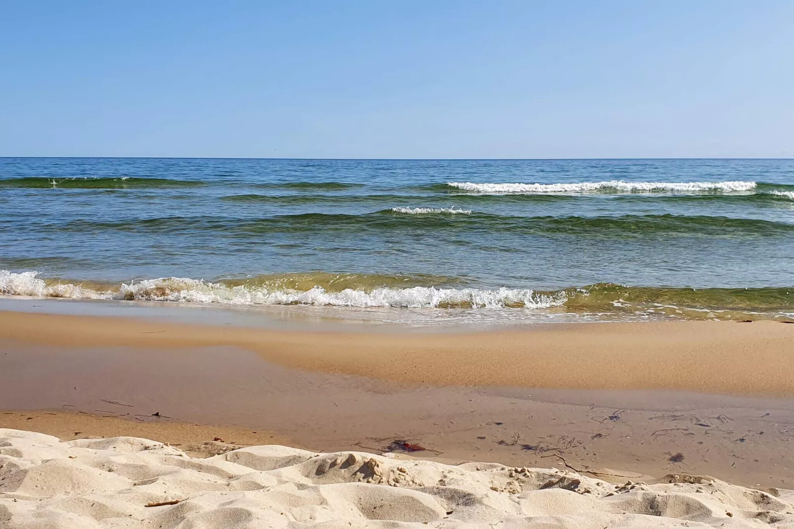 Cozy Cottage near Beach in Ahus-Water view