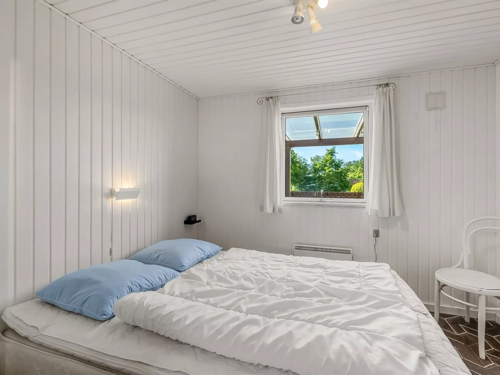 "Tholf" - 100m to the fjord-Inside