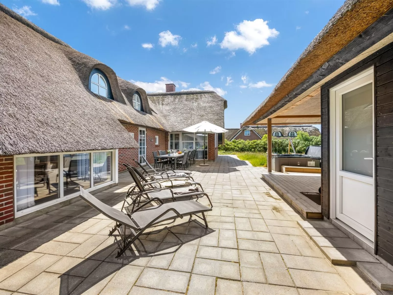 "Vangel" - 500m from the sea-Draußen