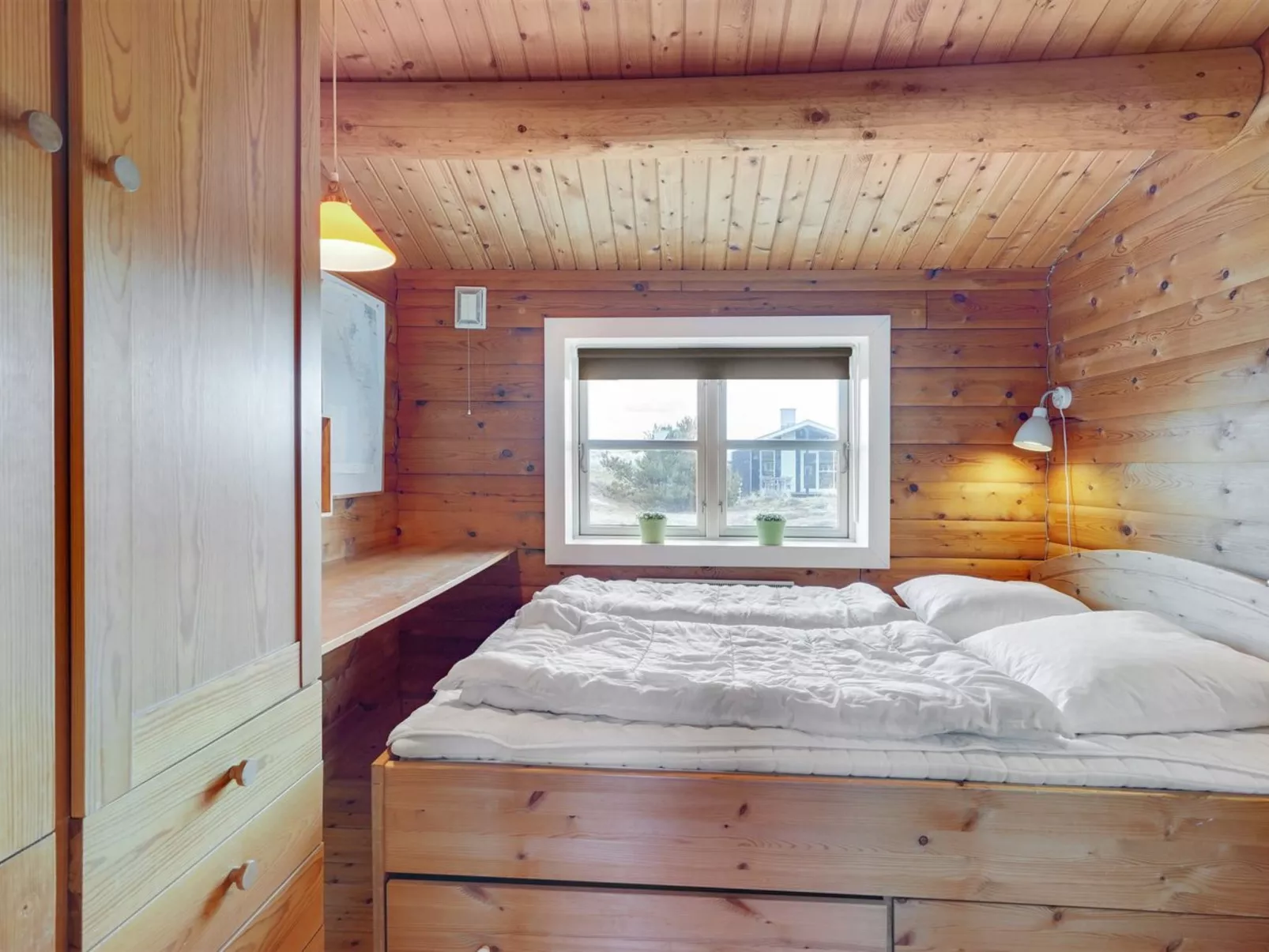 "Anton" - 1.5km from the sea-Inside