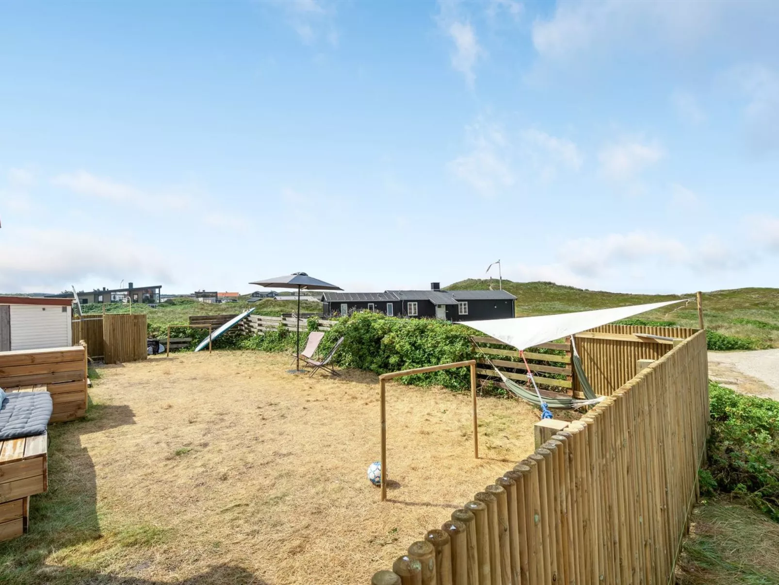 "Bernice" - 150m from the sea-Draußen