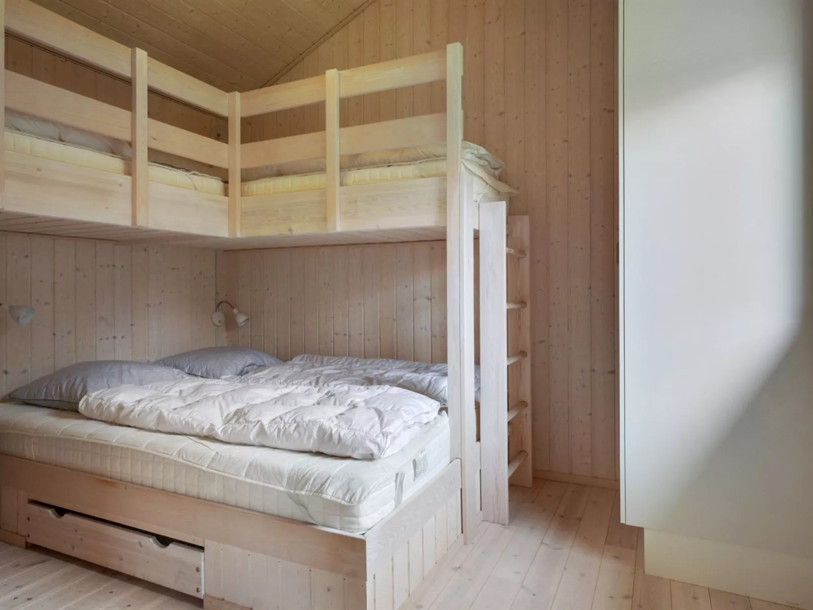 "Efka" - 175m from the sea-Inside