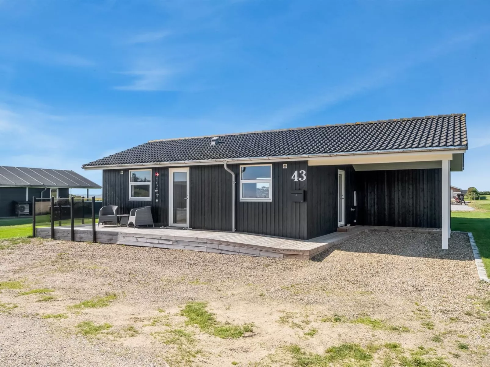 "Ginia" - 150m to the fjord-Draußen