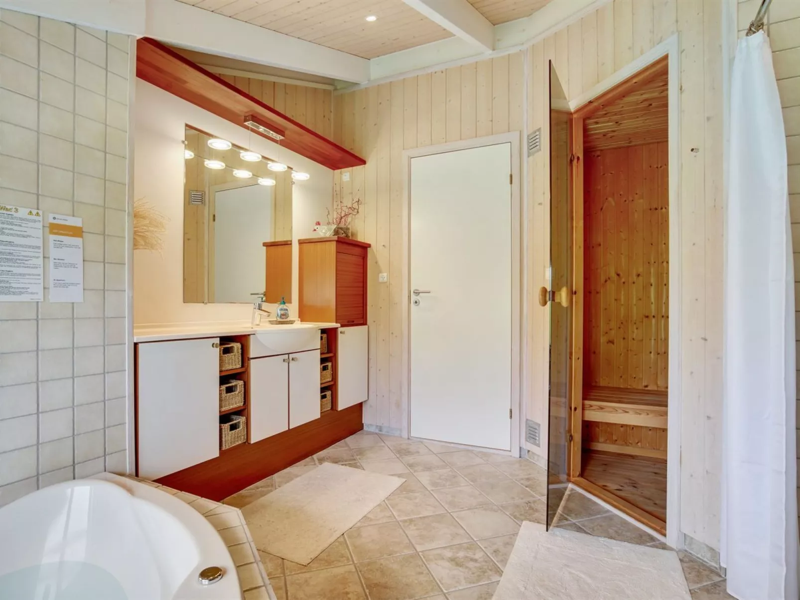 "Friderike" - 200m from the sea-Dedans