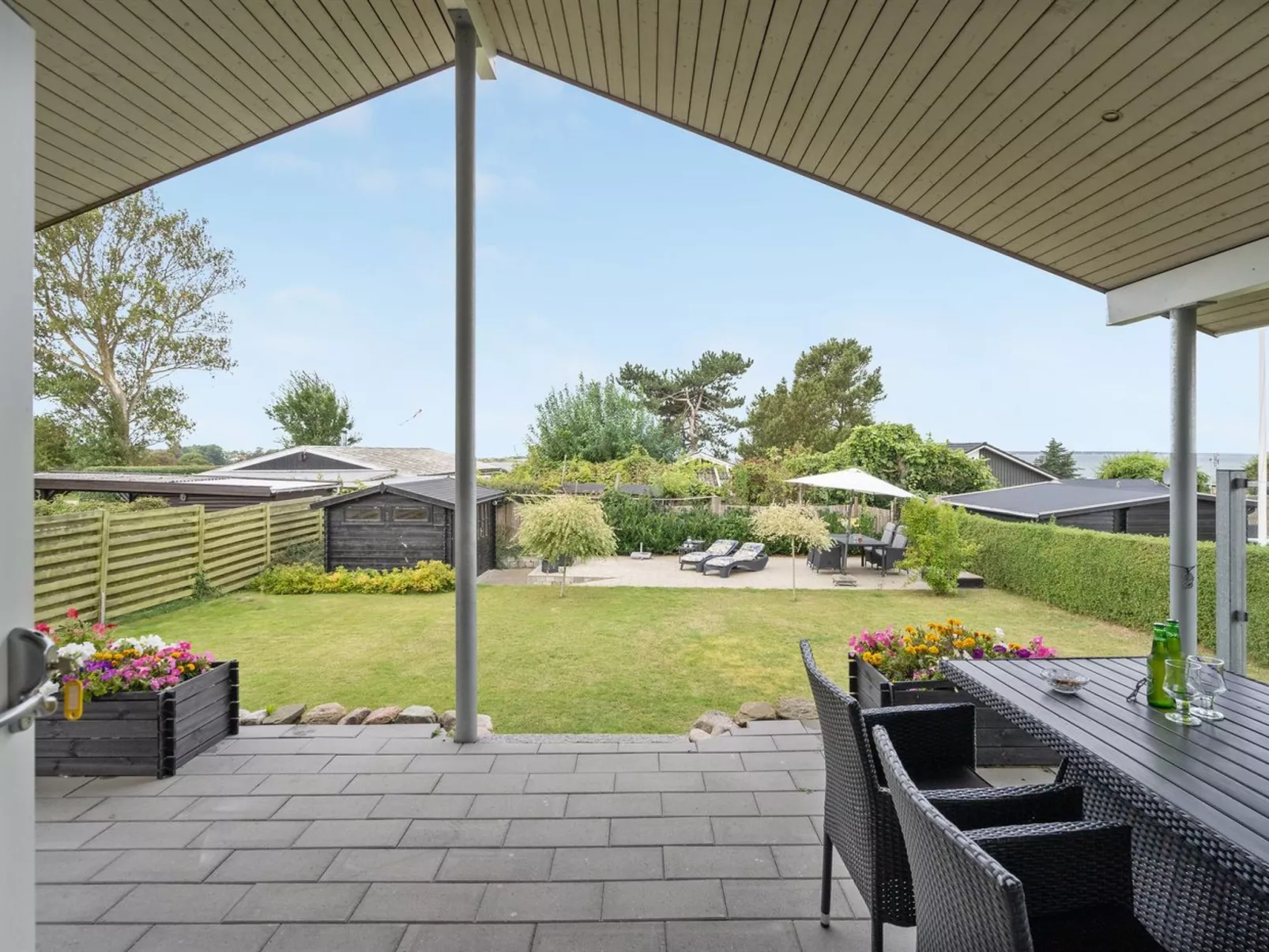 "Loi" - 200m from the sea-Outside