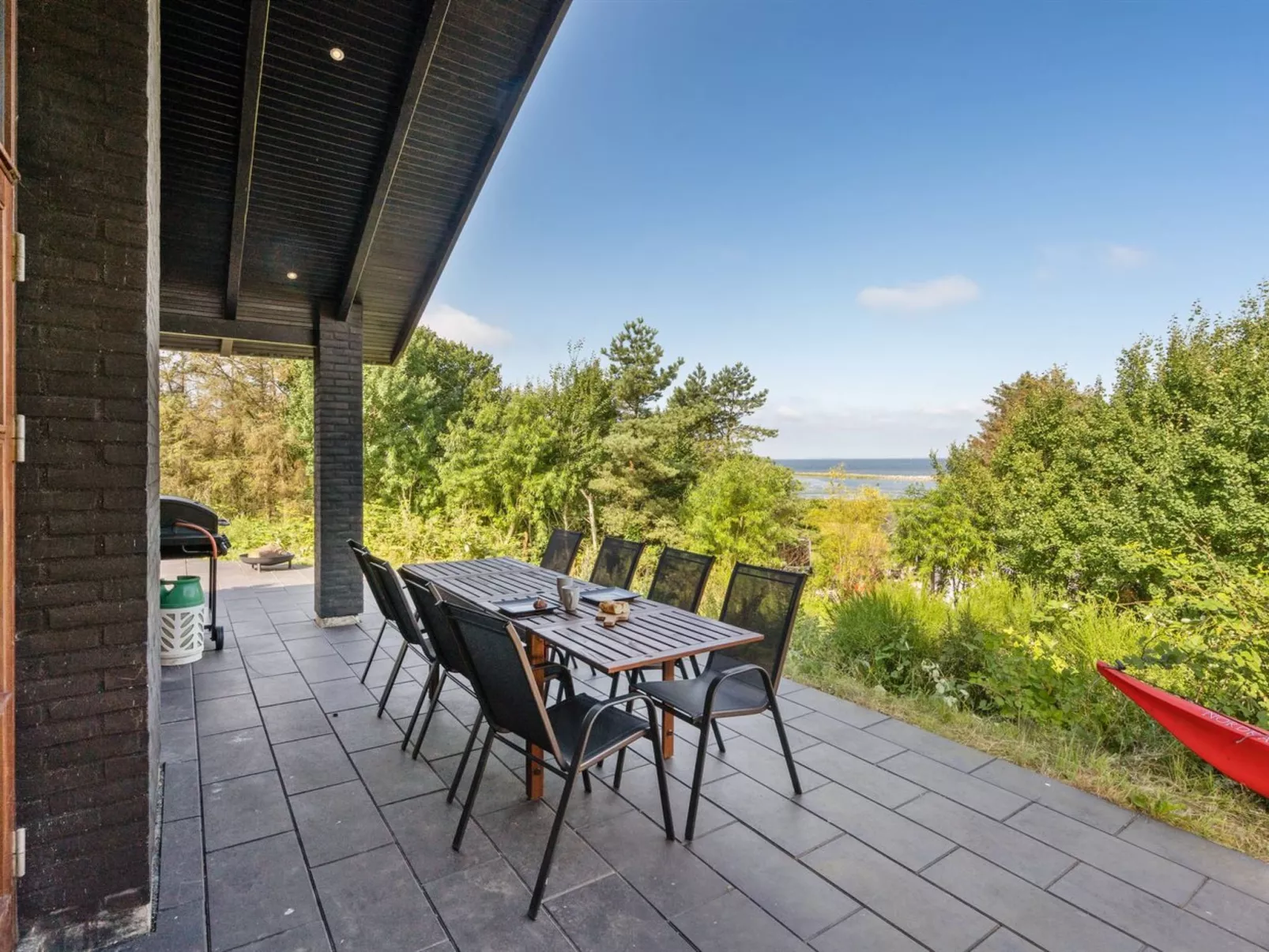 "Andri" - 600m to the fjord-Outside