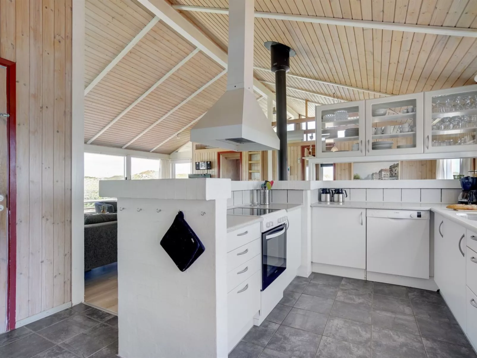 "Hermund" - 110m from the sea-Dedans