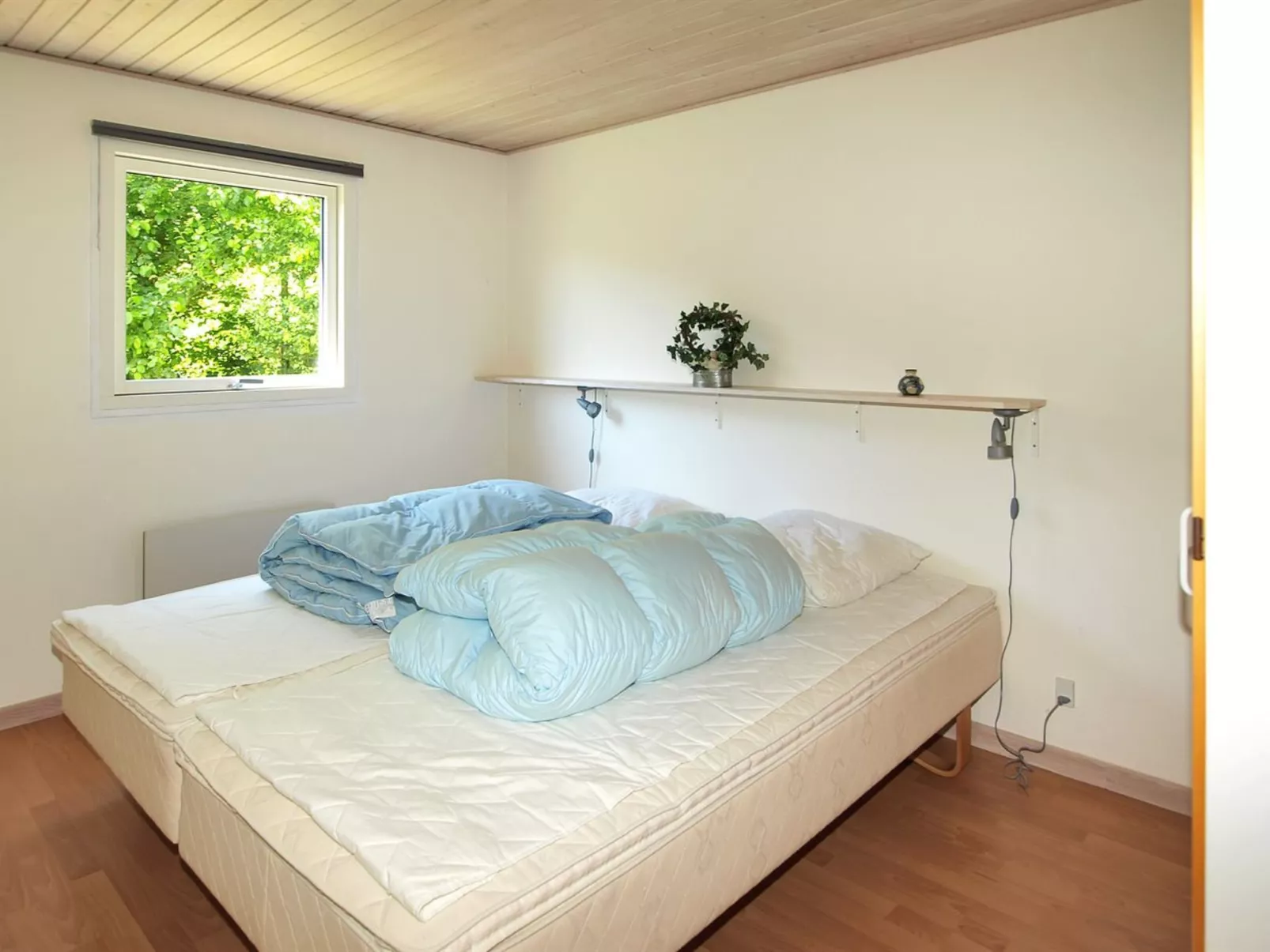 "Berthilde" - 400m from the sea-Inside