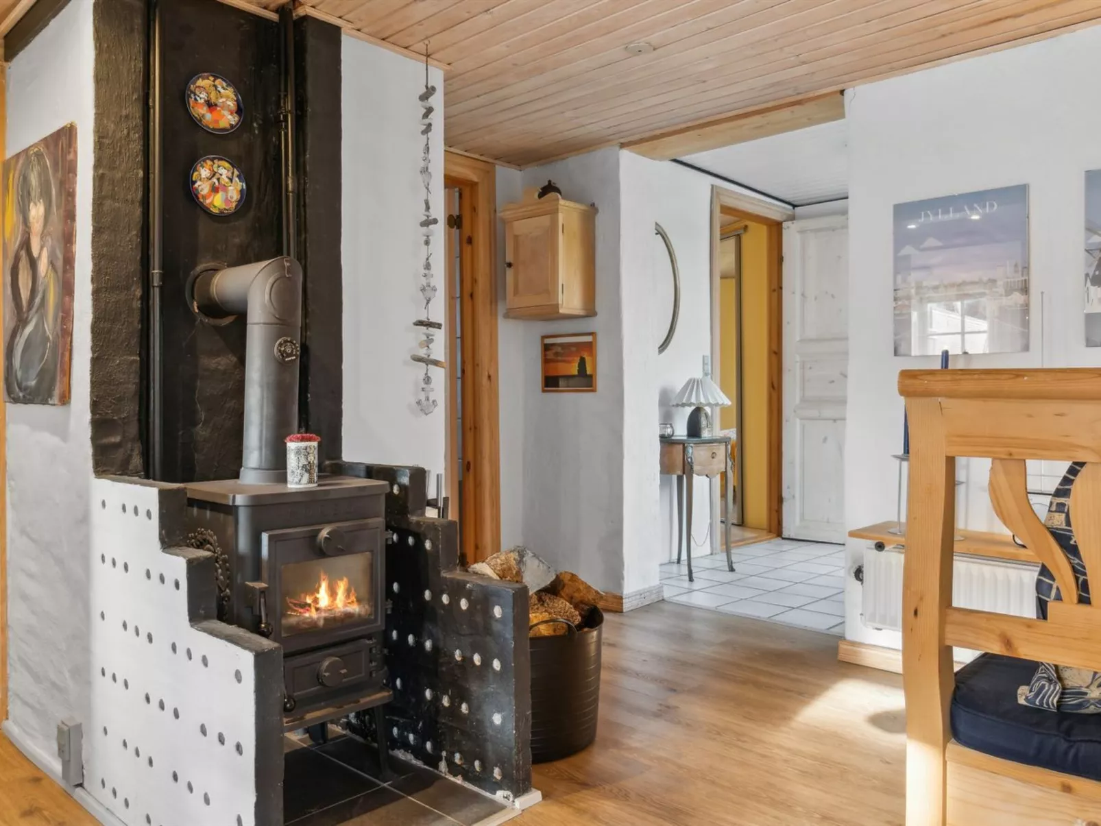 "Gertina" - 40m to the fjord-Inside