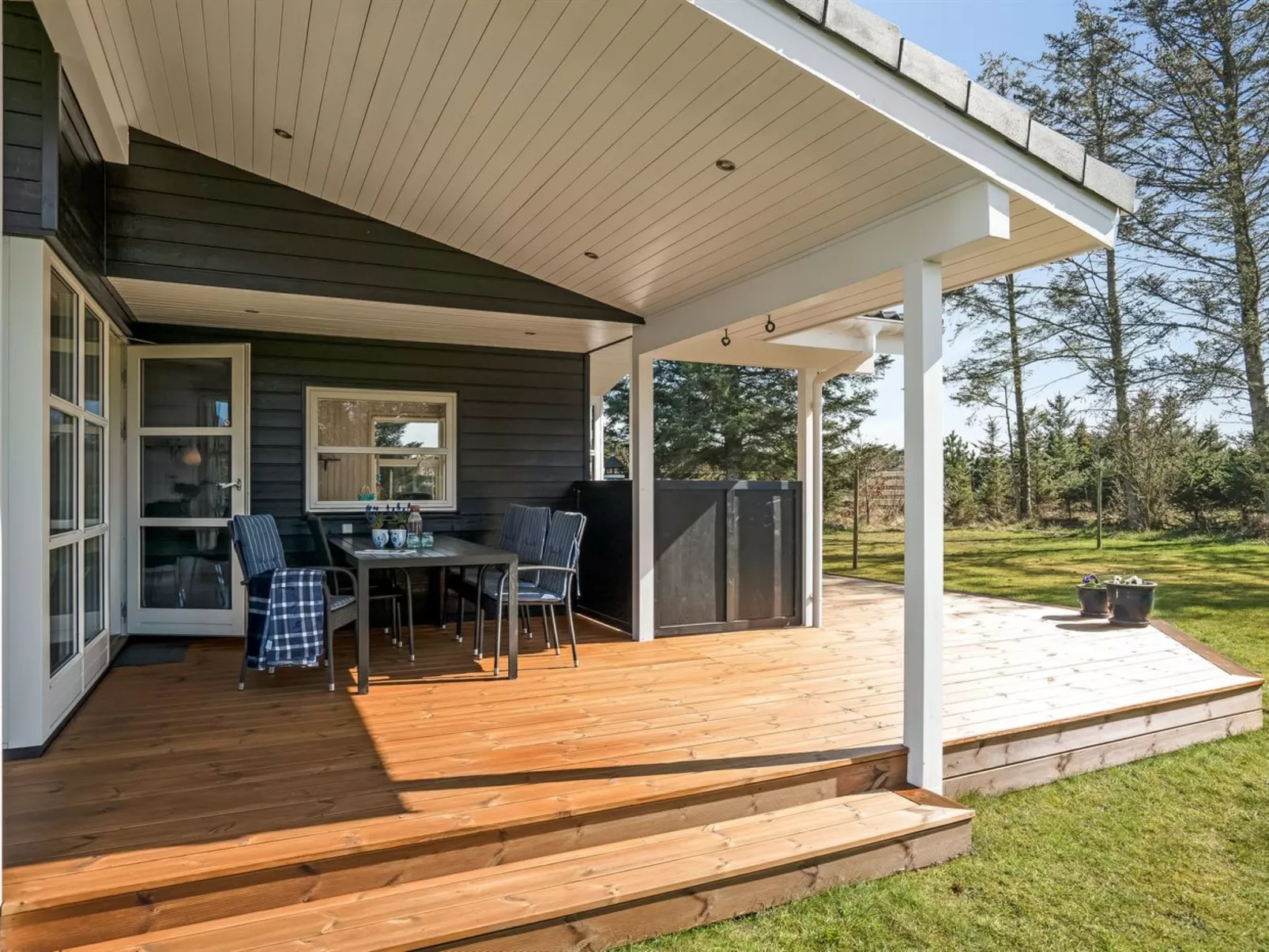 "Troels" - 750m from the sea-Outside