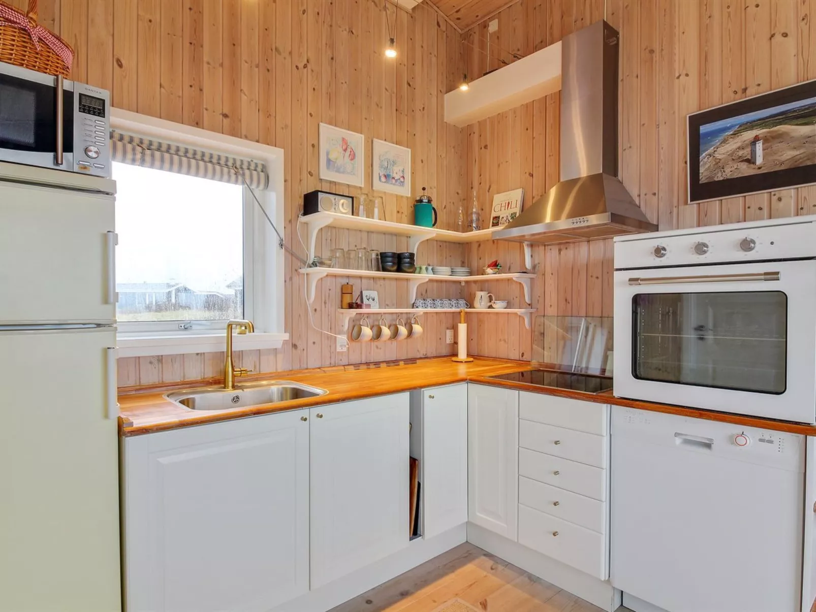 "Freydis" - 92m from the sea-Inside