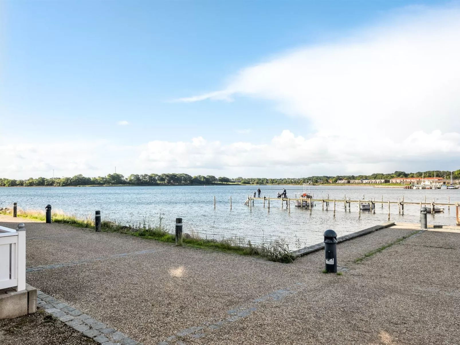 "Joar" - 5m to the fjord-Outside