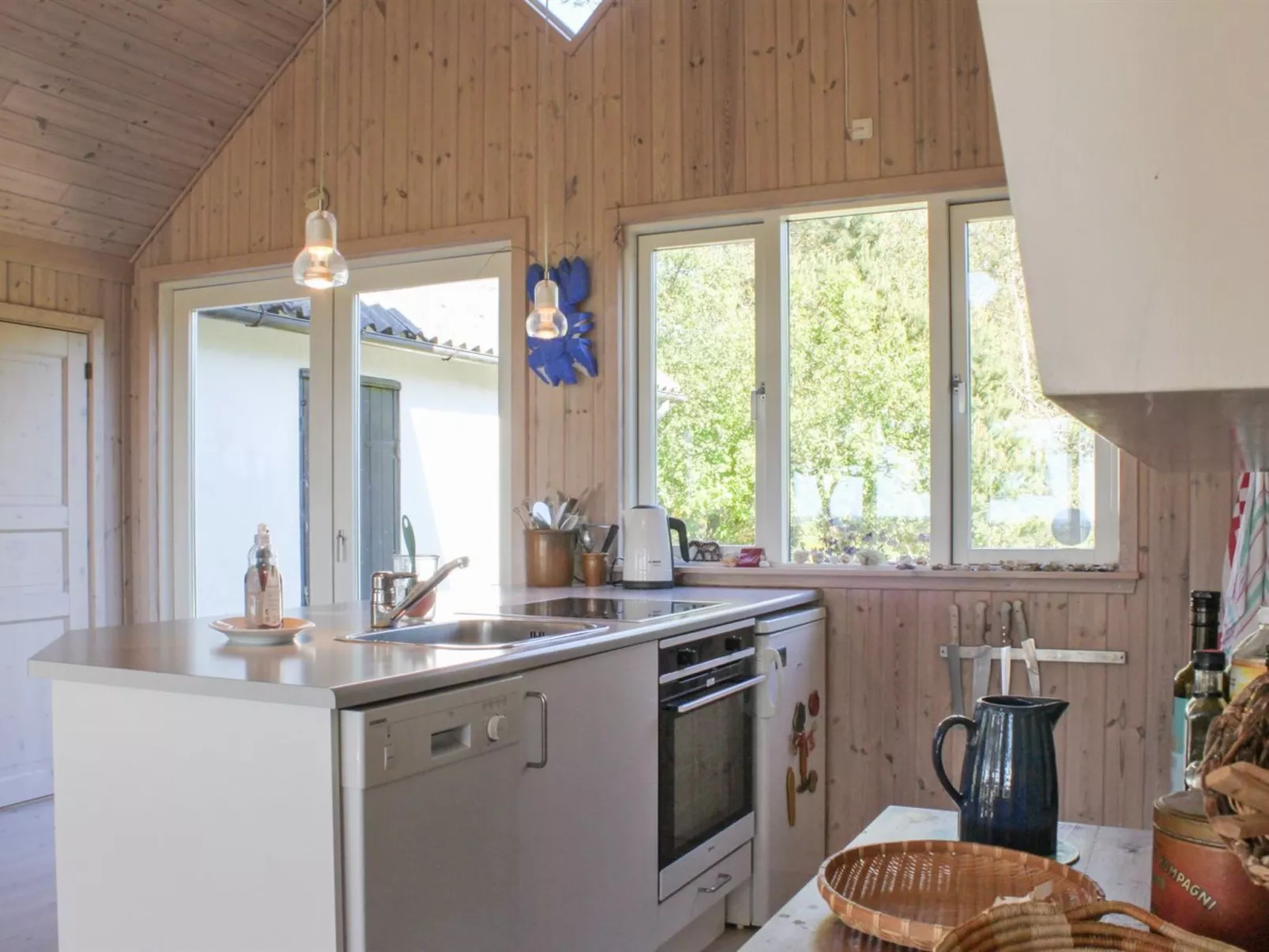 "Hatem" - 200m from the sea-Inside