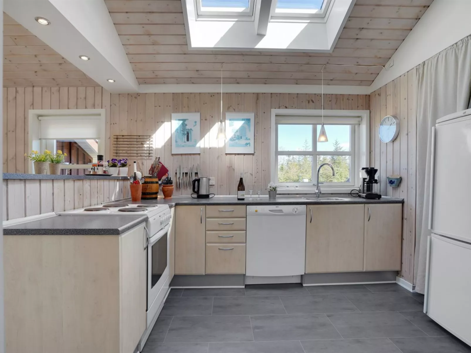 "Herwarth" - 3.3km from the sea-Dedans