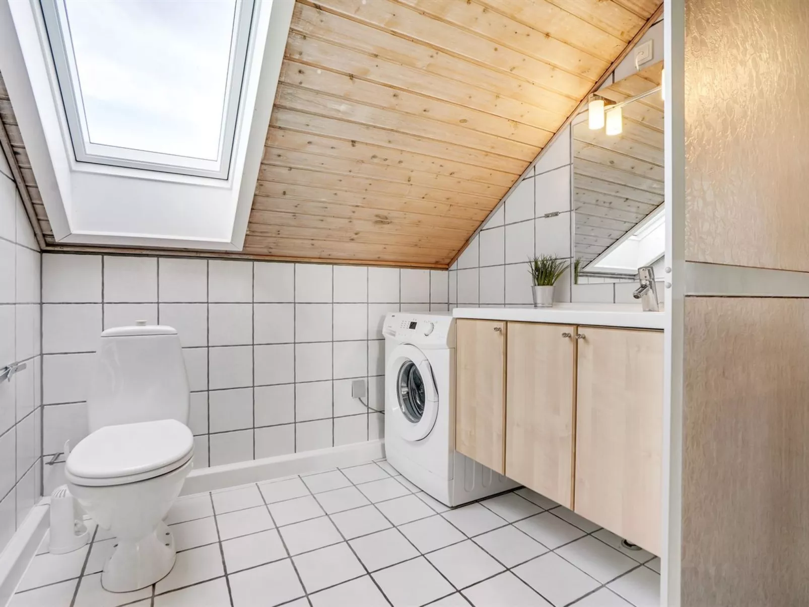 "Ginger" - 2.3km from the sea-Dedans