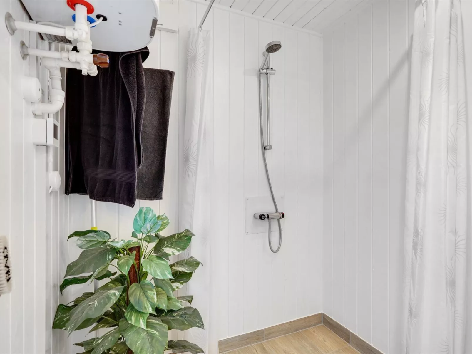 "Fritzie" - 600m to the fjord-Inside