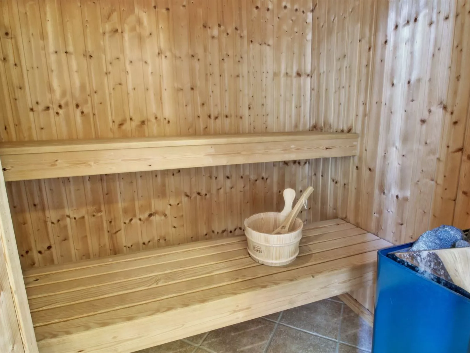 "Fides" - 600m from the sea-Inside