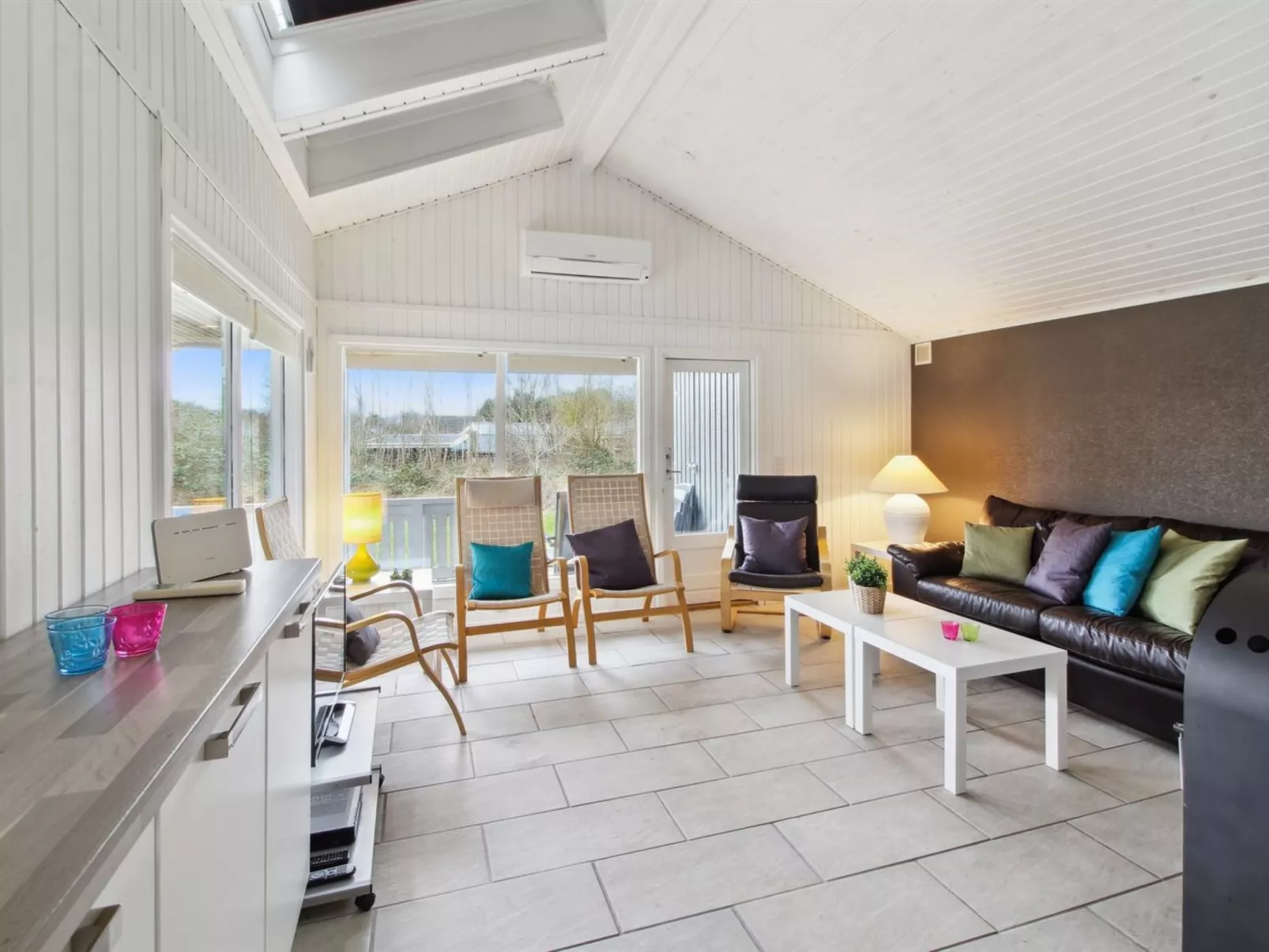 "Iris" - 300m from the sea-Dedans