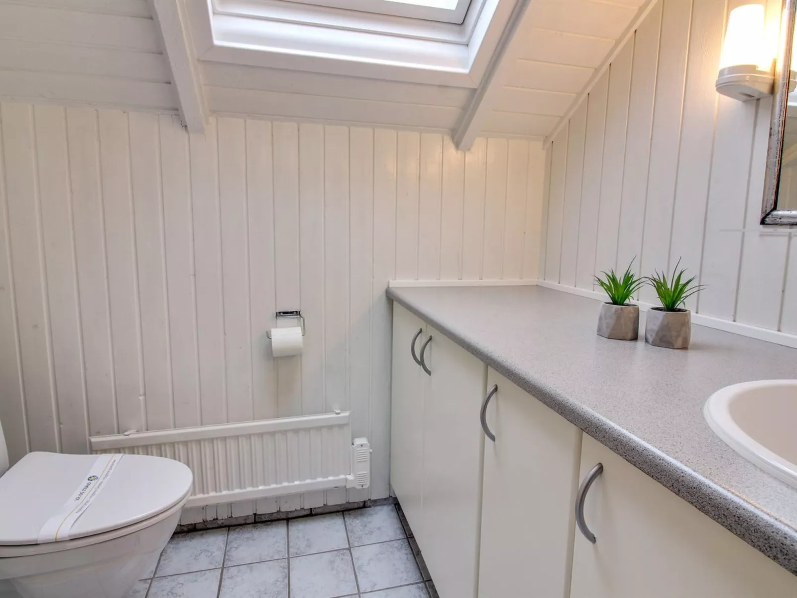 "Sebiorn" - 300m to the fjord-Inside