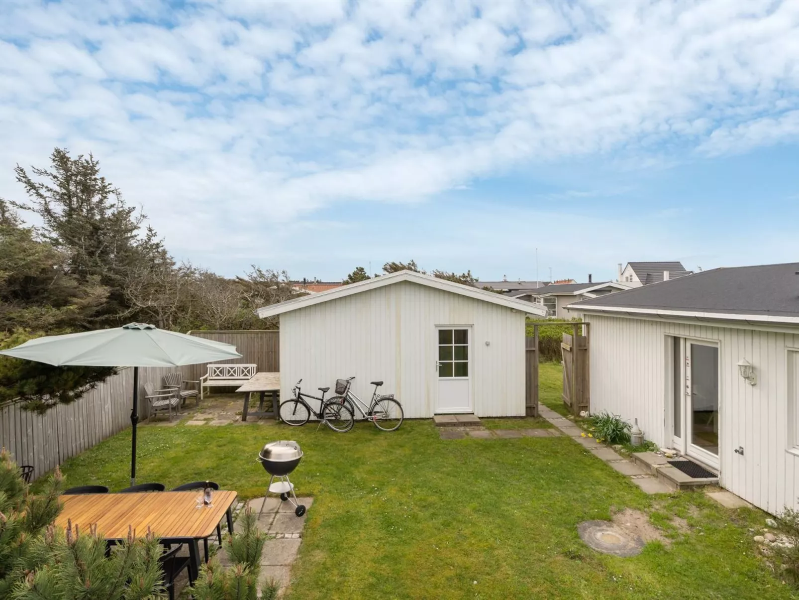 "Vilja" - 150m from the sea-Outside