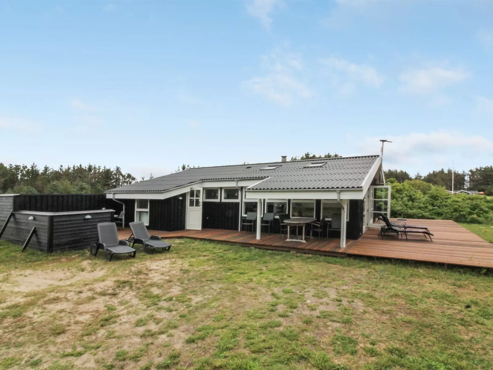 "Nienke" - 700m from the sea-Outside