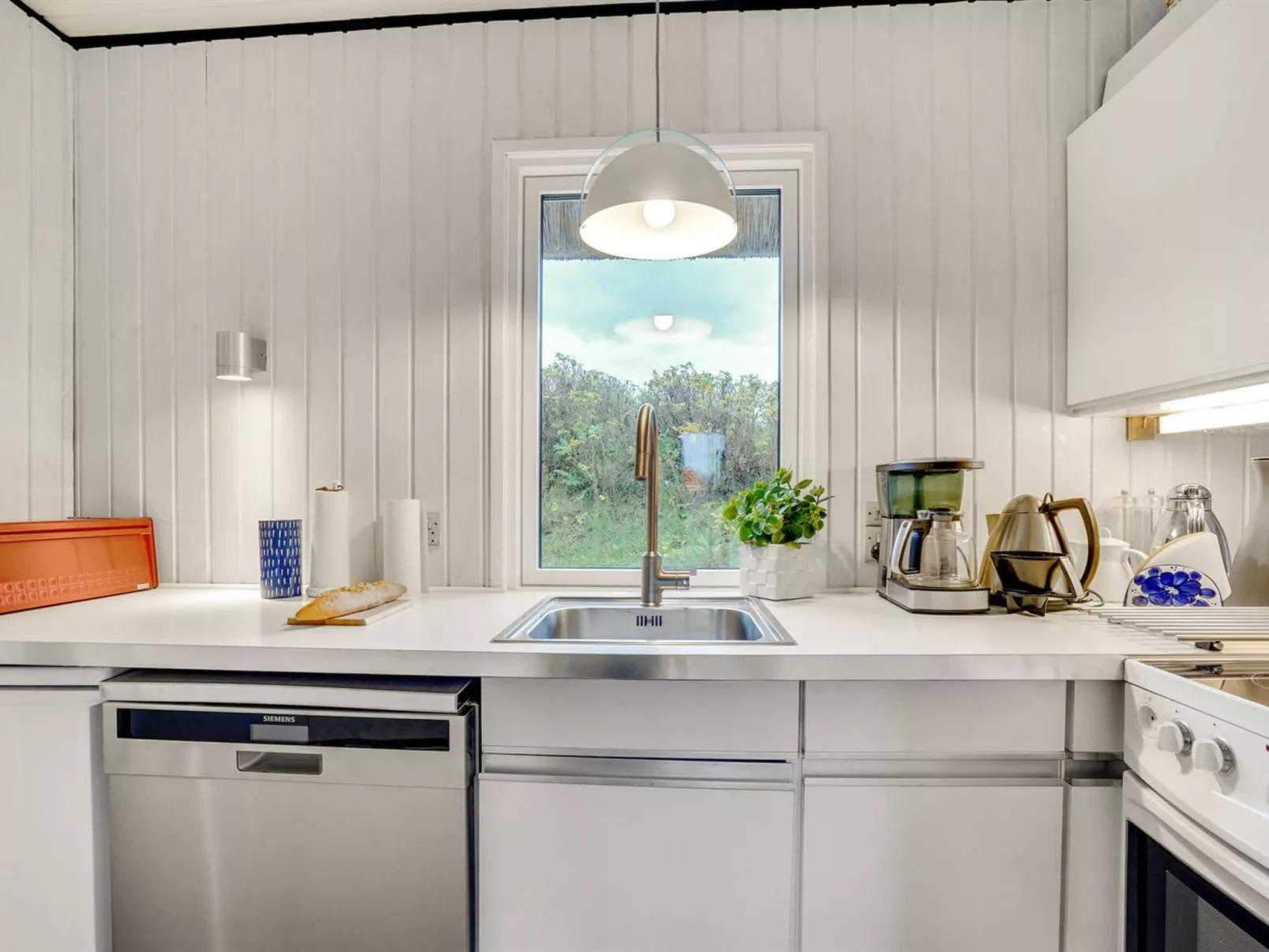 "Emiline" - 250m from the sea-Drinnen