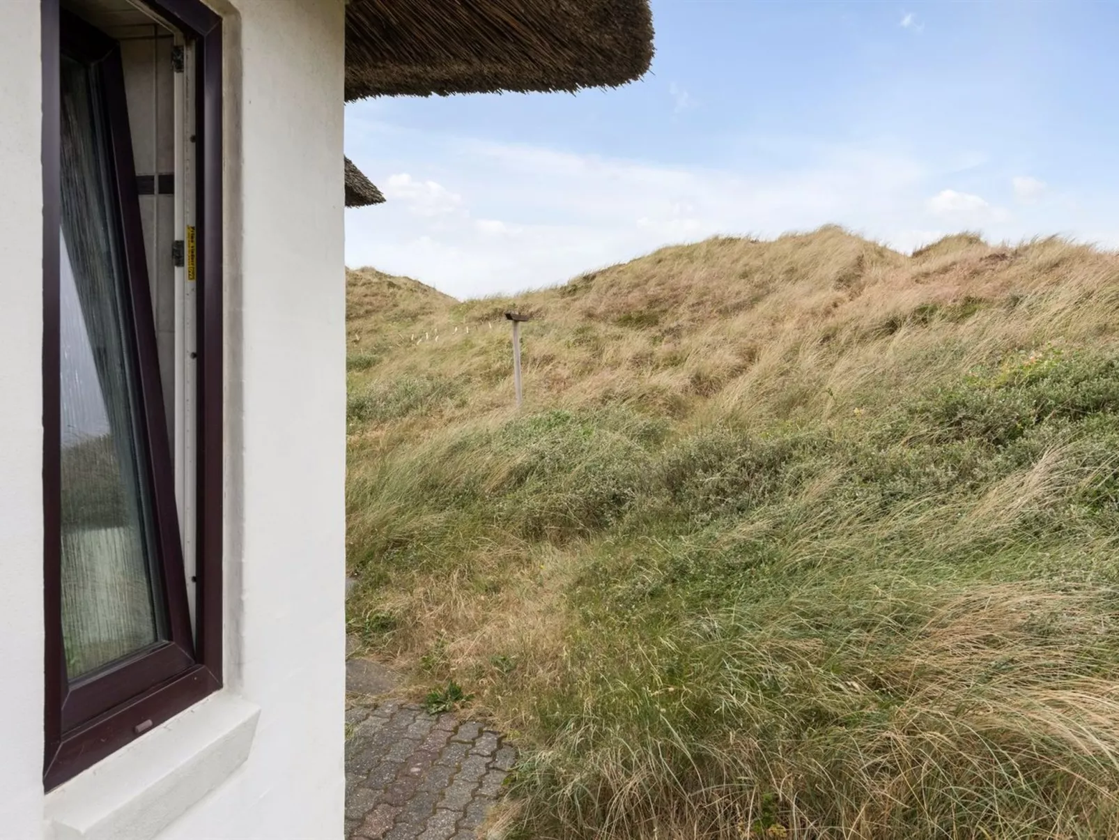 "Trugot" - 450m to the fjord-Outside