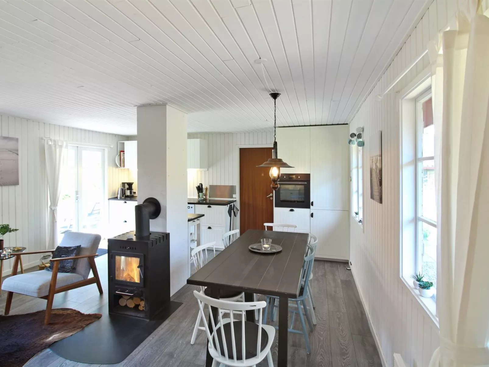 "Ronja" - 300m from the sea-Drinnen