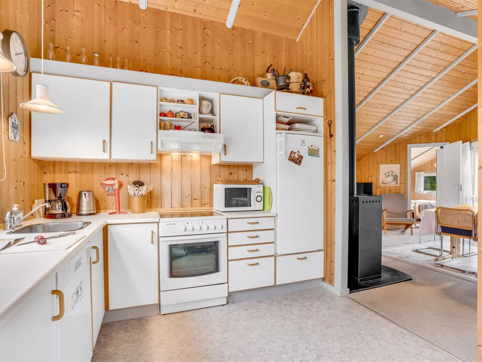 "Eeva" - 900m from the sea-Dedans