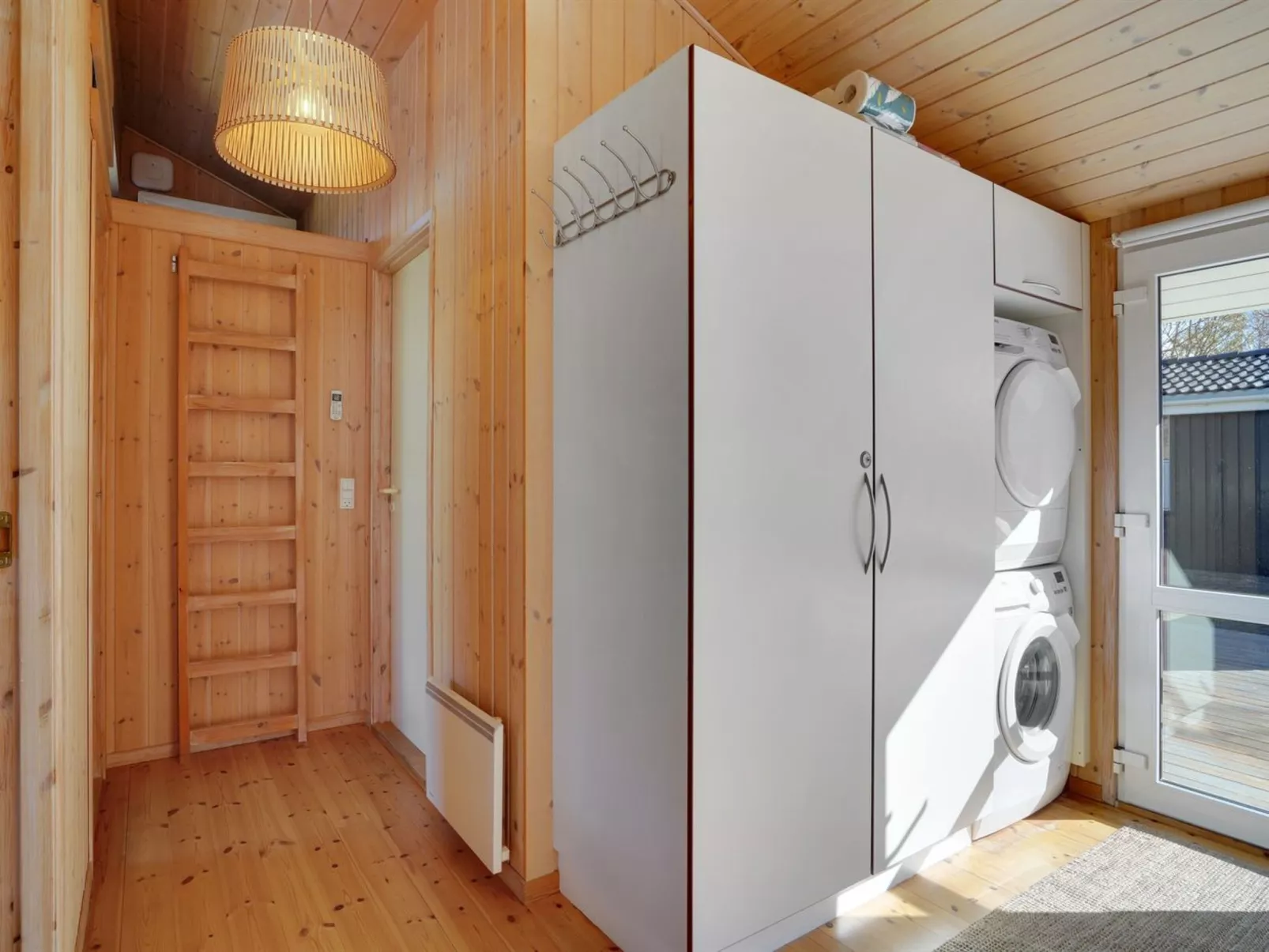 "Mika" - 1km from the sea-Drinnen