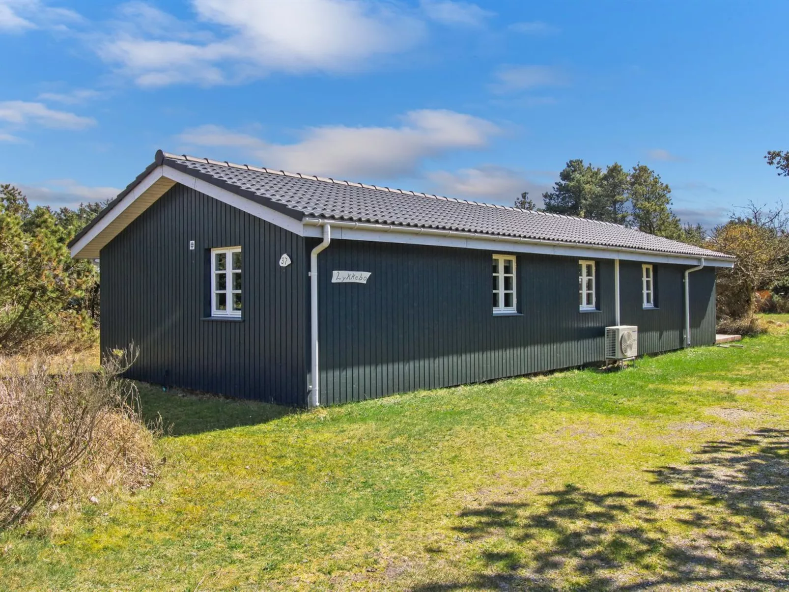 "Marja" - 1.3km from the sea-Draußen