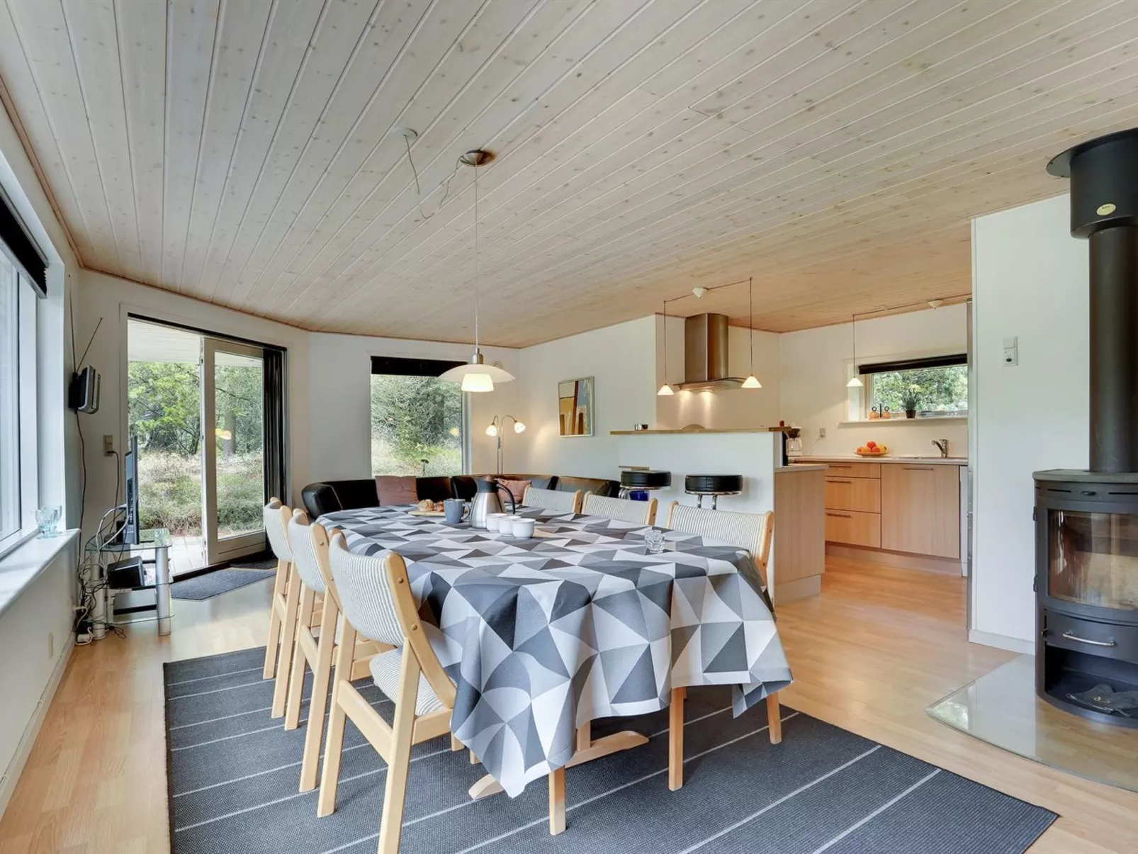 "Micke" - 3.2km from the sea-Inside