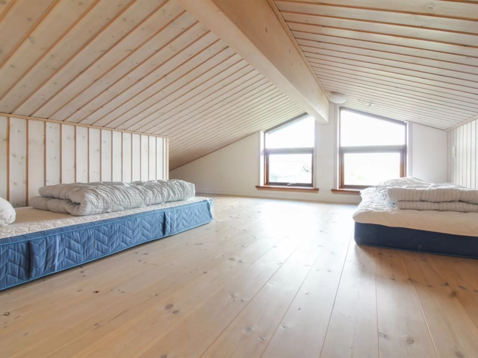 "Emma" - 976m from the sea-Inside