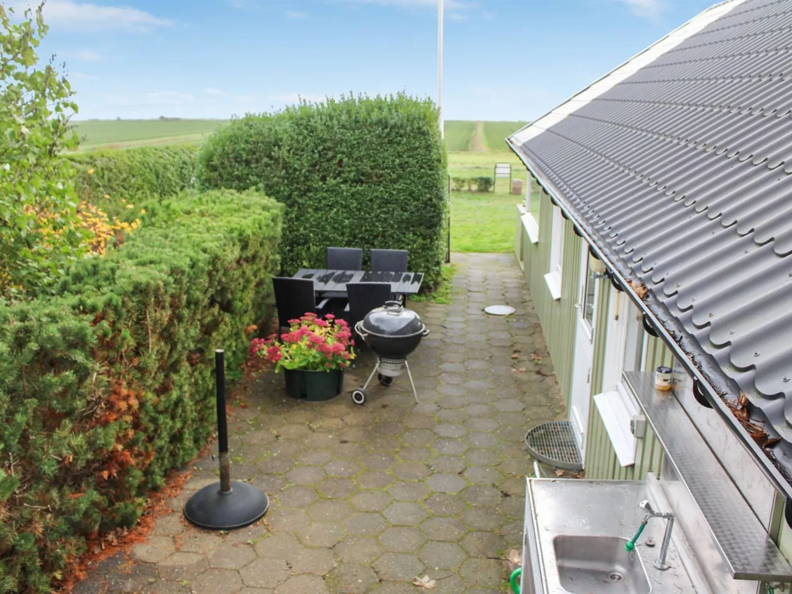 "Lilibeth" - 300m from the sea-Outside