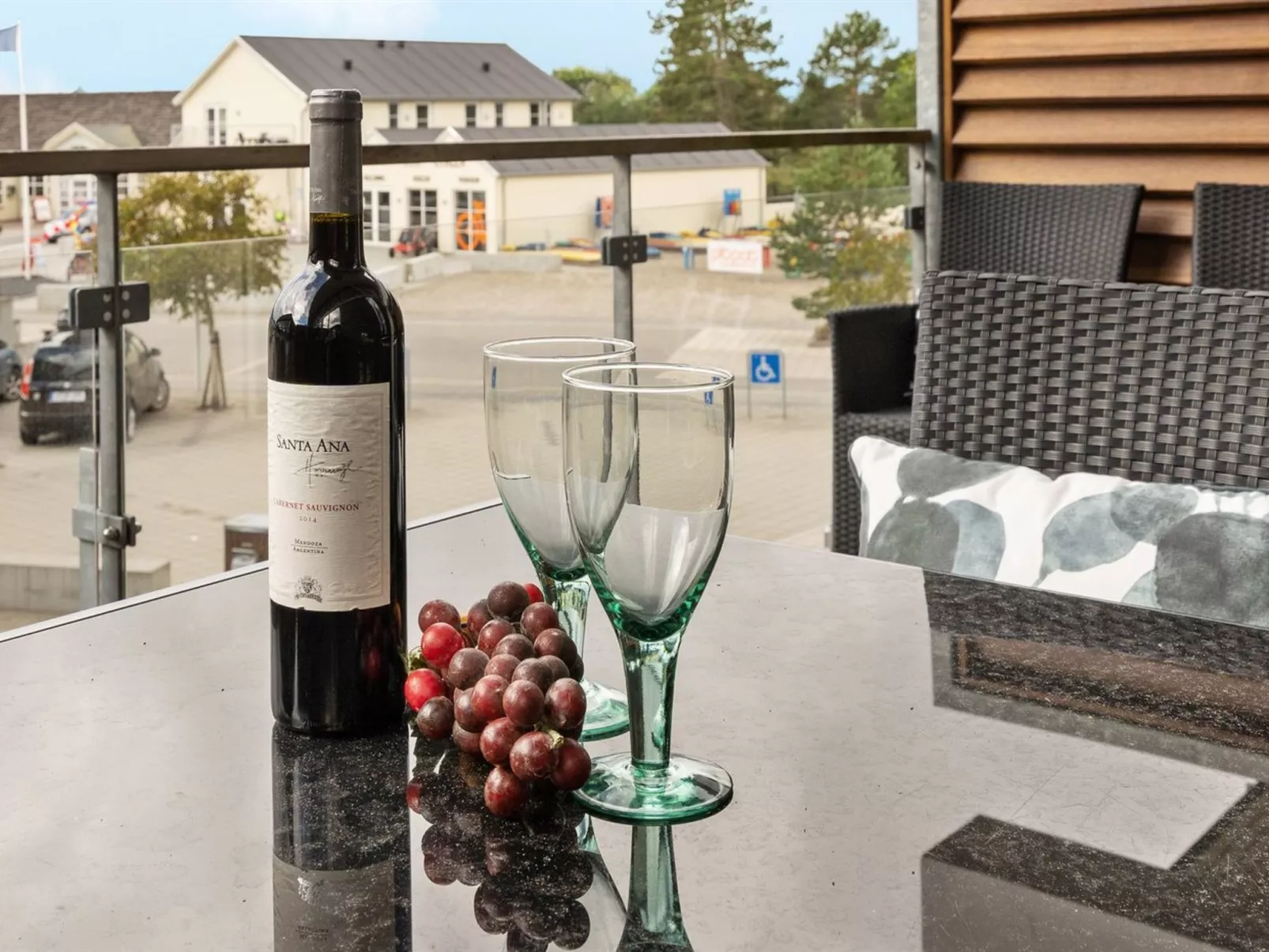 "Theis" - 100m from the sea-Outside