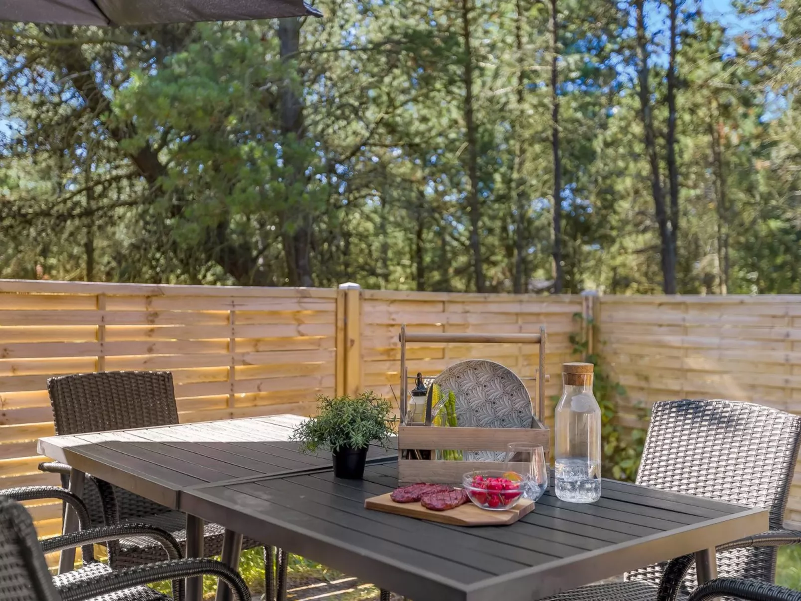 "Dorreth" - 800m from the sea-Outside