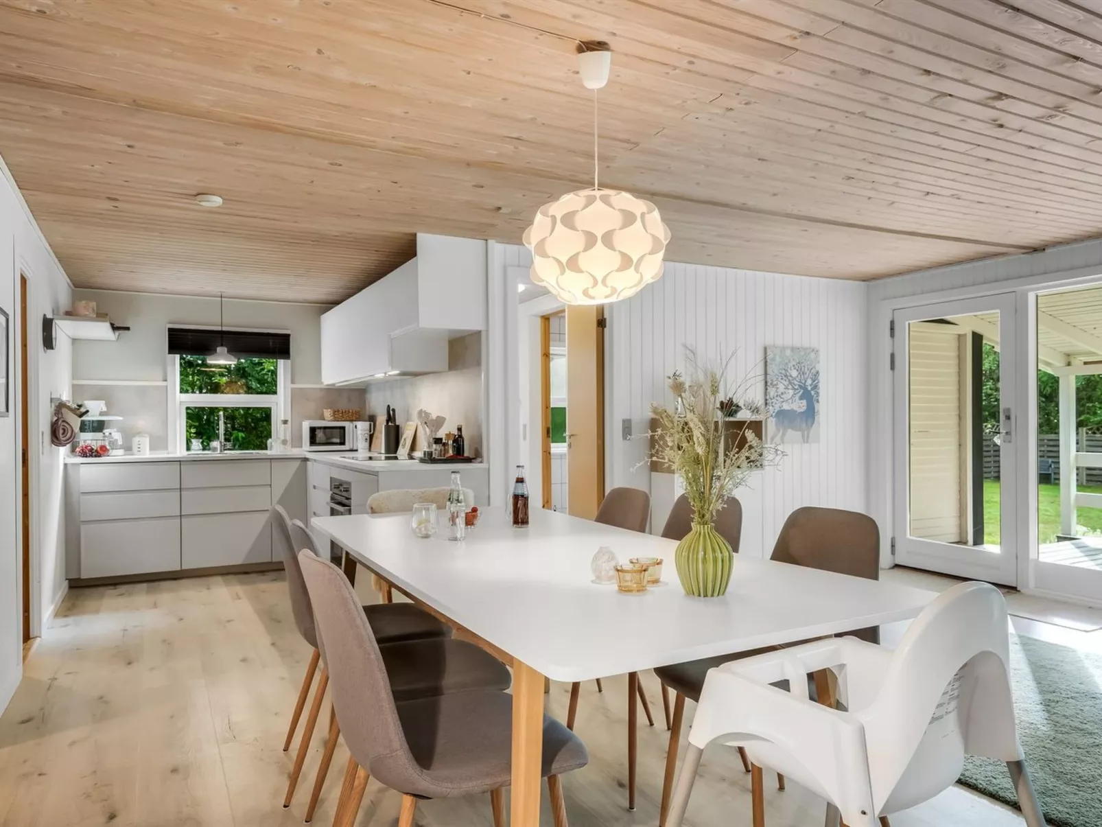 "Fergie" - 400m from the sea-Inside