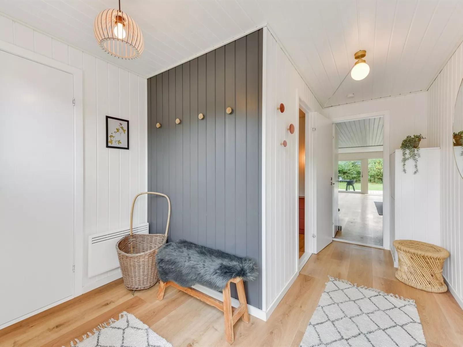 "Doreen" -  from the sea-Dedans