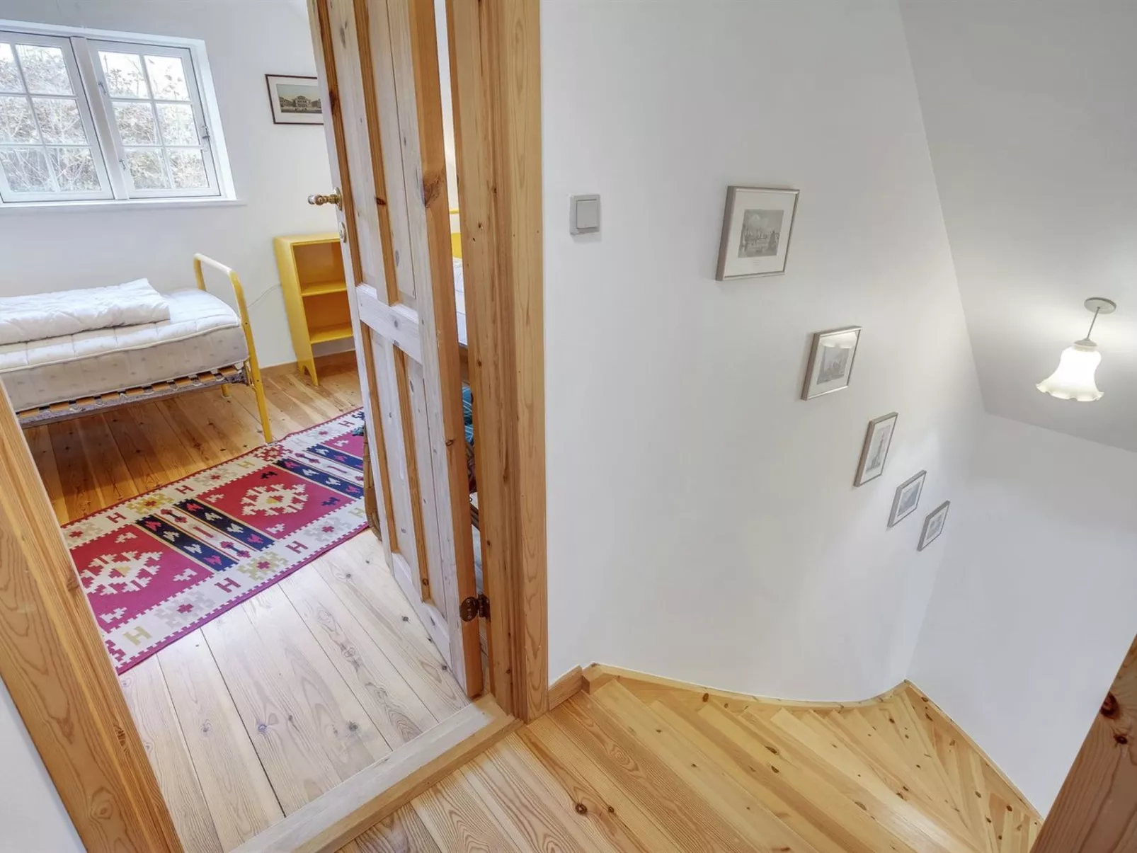 "Tabetha" - 25m from the sea-Drinnen