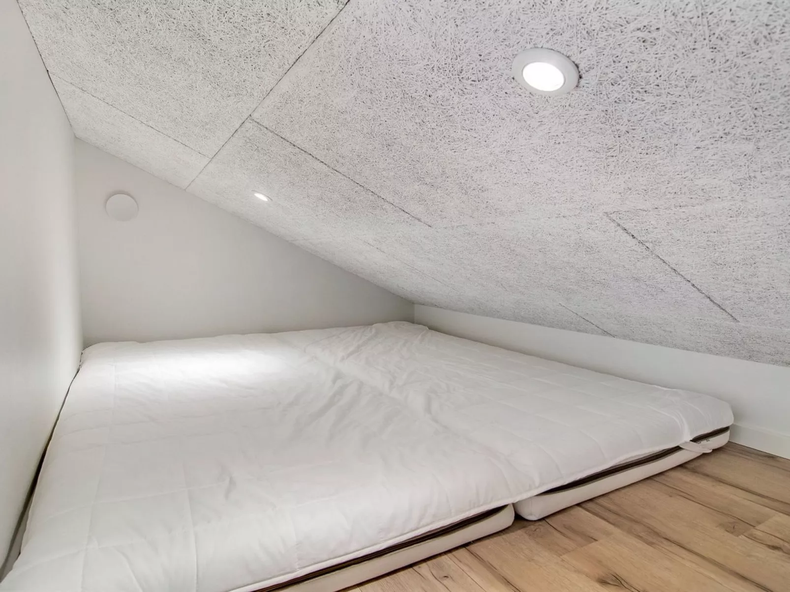 "Dorthie" - 800m from the sea-Inside