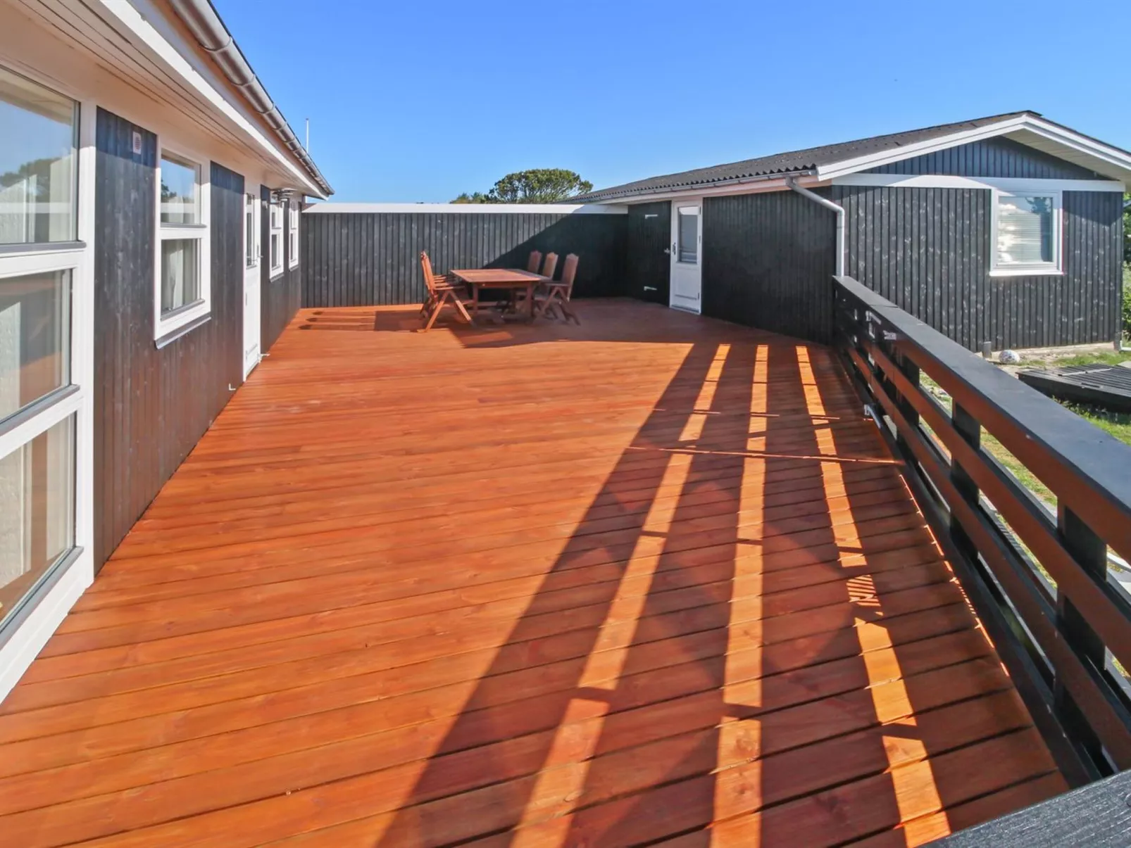 "Allis" - 400m from the sea-Outside