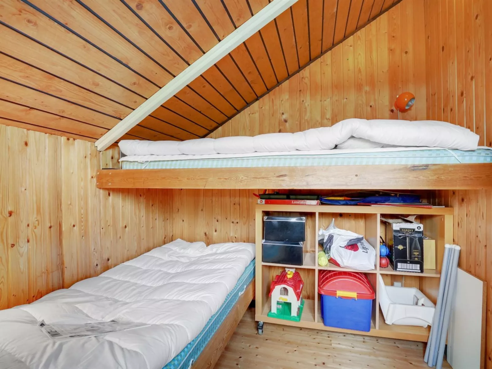 "Henrieke" - 250m to the fjord-Inside