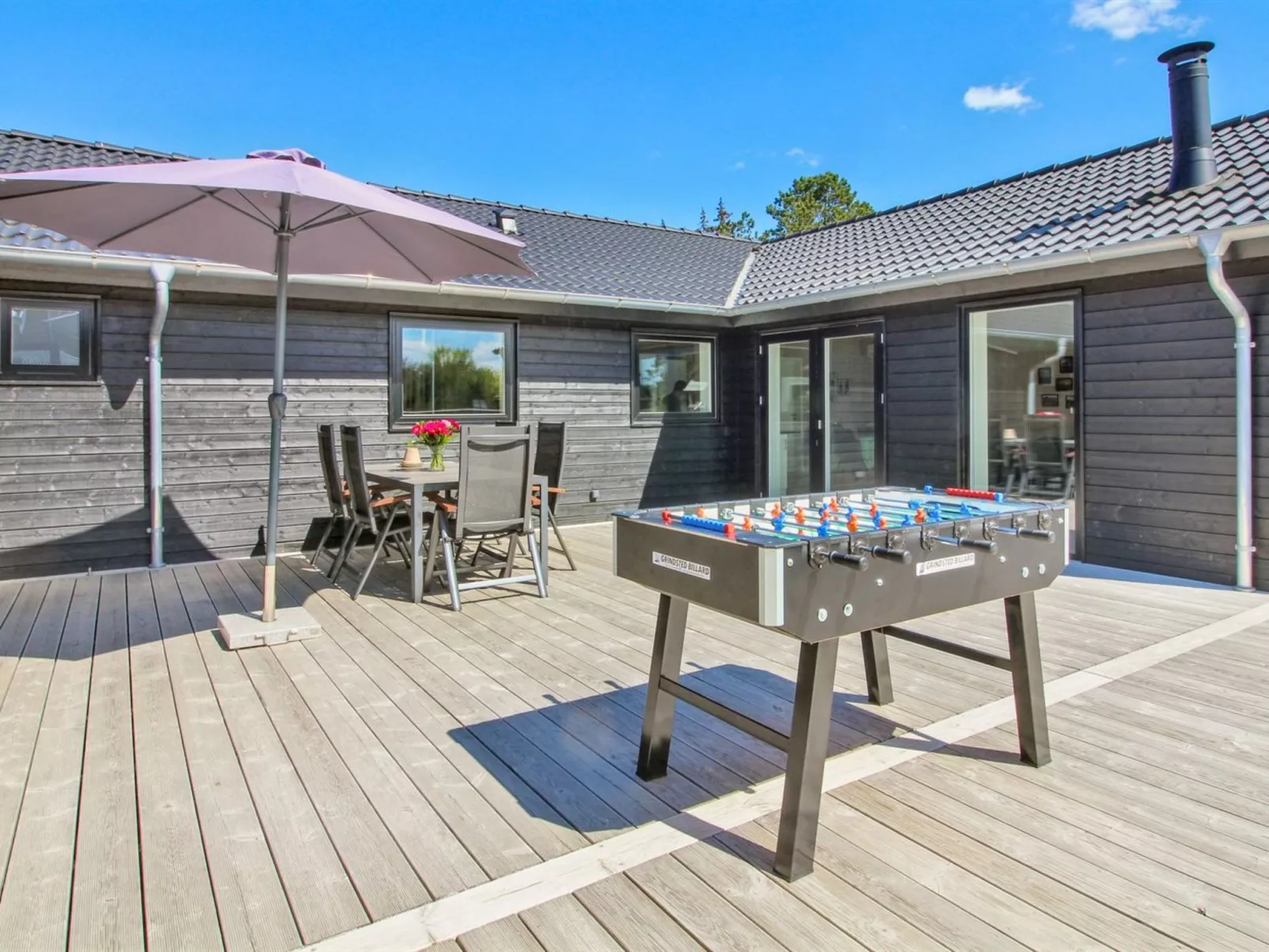 "Tahvo" - 3.3km from the sea-Outside