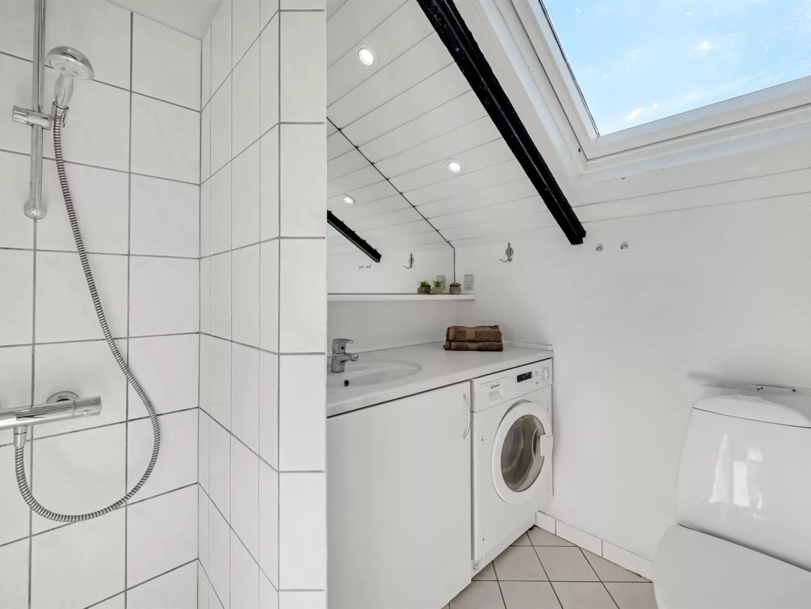 "Maxie" - 1.2km from the sea-Dedans