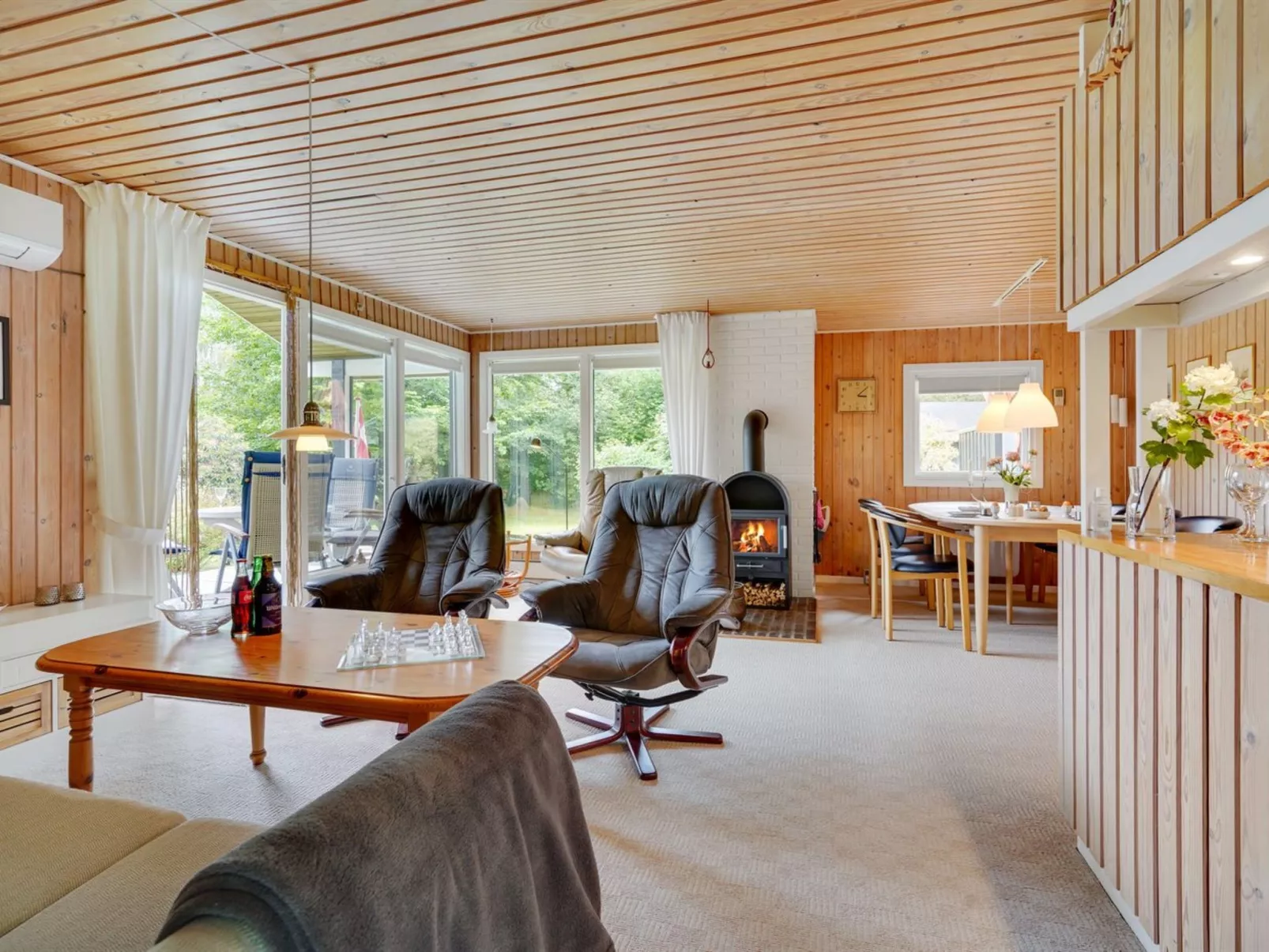 "Farthin" - 800m from the sea-Drinnen