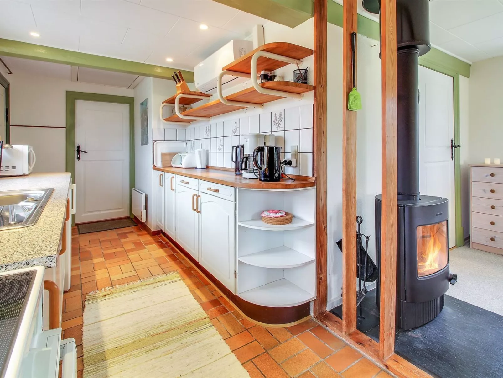 "Eduard" - 4.3km from the sea-Drinnen