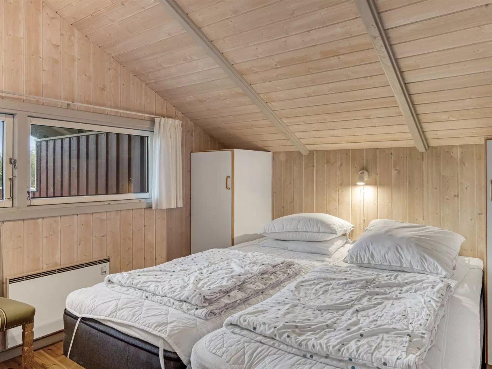 "Vivan" - 3.8km from the sea-Inside