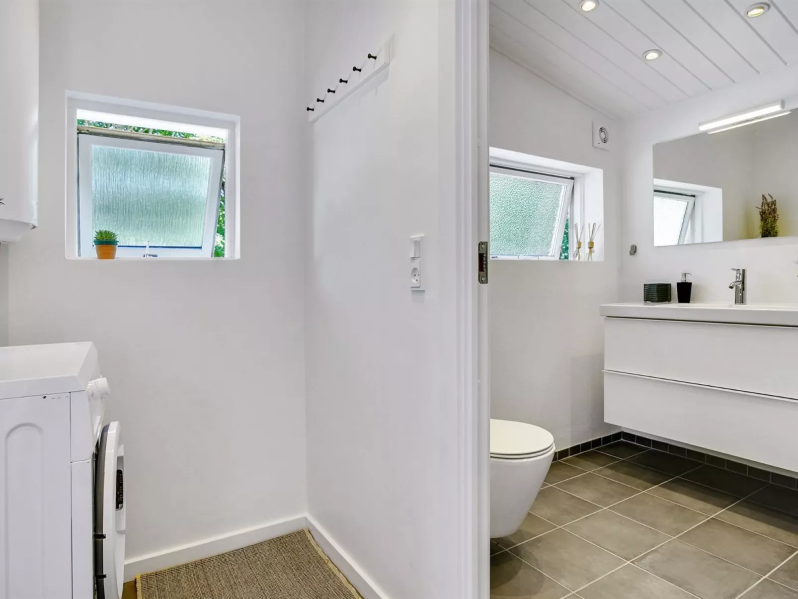 "Tannie" - 300m from the sea-Inside