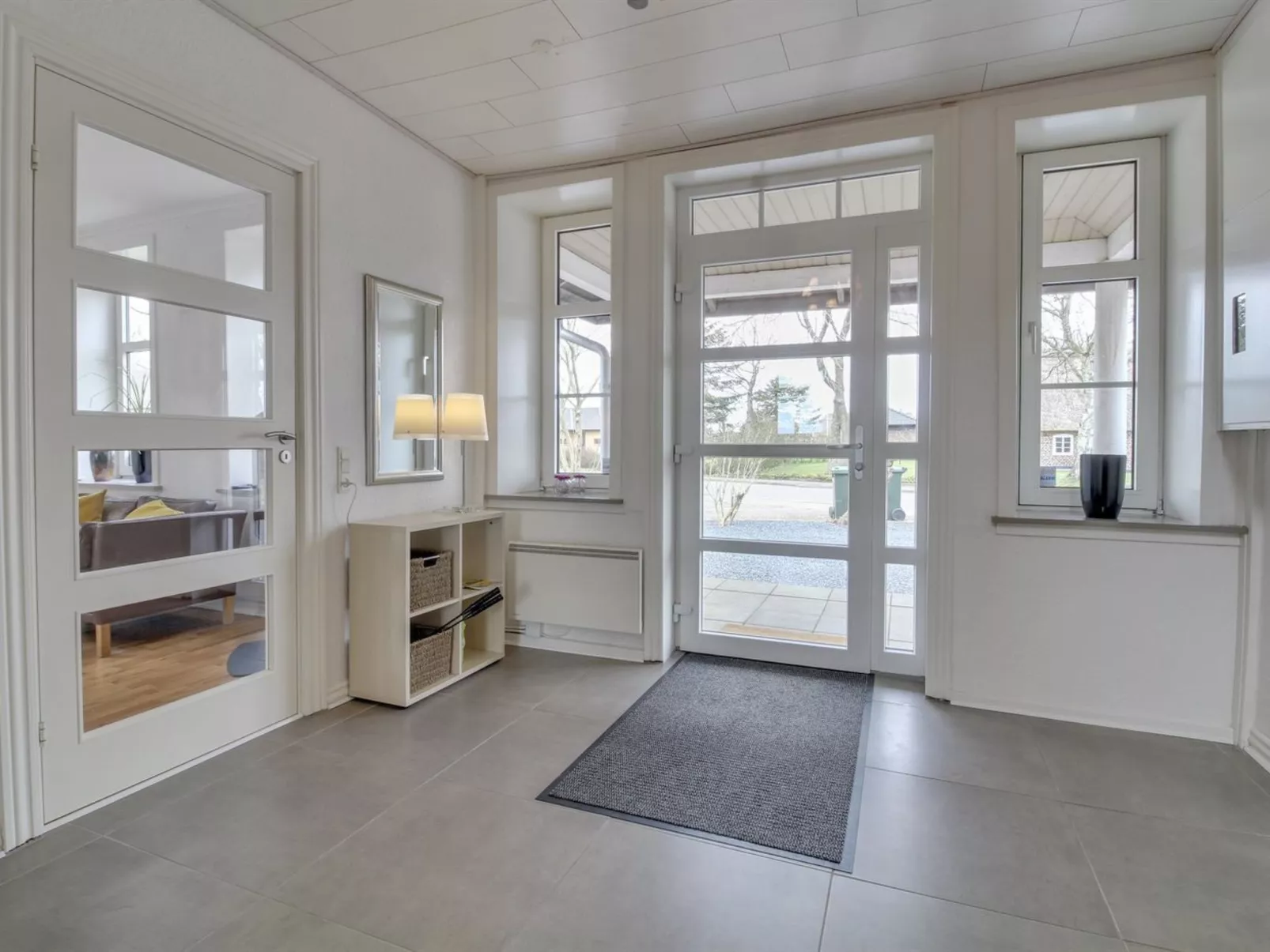 "Juuso" - 20km from the sea-Inside